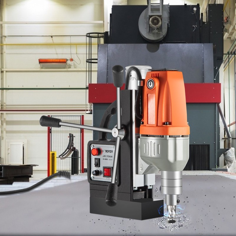 Magneettipylväsporakone metallille 980 watin 35 millimetrin poraushalkaisija 10000 newtonin pitovoima