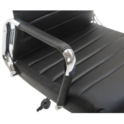 Ergonominen toimistotuoli keinonahkaa säädettävällä korkeudella ja keinumekanismilla