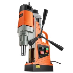 Magneettiporakone 1550 wattia kannettava kierrosnopeus 0–500 13000 newtonin magneettivoima 50 millimetrin poraushalkaisija