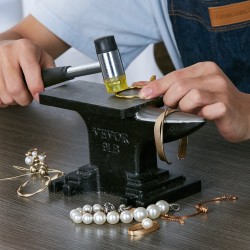 Yksisarvinen valuteräsalasin 4 kg kompakti tukeva jalusta työpinta 132 x 68 mm