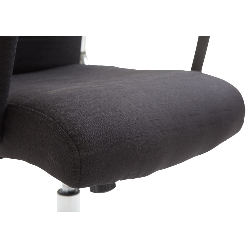 Ergonominen toimistotuoli säädettävällä korkeudella ja keinumistoiminnolla