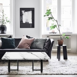 Pöydänjalat teräs T-muotoiset 2 kpl 460 mm korkeat mustat säädettävät kumitassut