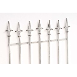 Rustiikkinen rautasäleikkö köynnöskasveille, 100 cm korkea, puutarhaan