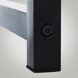 Tyylikäs juomalaatikoiden säilytysteline eri kokoja ja värejä