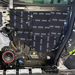 Äänieristysmatto butyylipintainen 5 mm 2,3 m² 24 kpl autoon