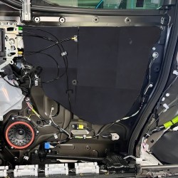 Auton äänieristysmatto 5 mm kaksikerroksinen korkeatiheyksinen 3,3 m² itsekiinnittyvä vedenpitävä