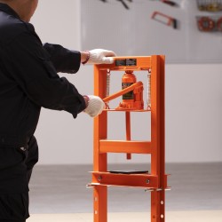 Penkkipuristin hydraulinen H-mallinen hiiliteräs 6 tonnin säädettävä korkeus 55–250 mm puristuslevyillä