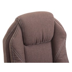 Ergonominen toimistotuoli säädettävällä jalkatuella ja selkänojalla