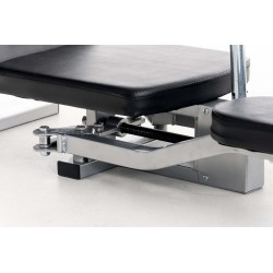 Säädettävä spagaattilaite notkeuden lisäämiseen ja venyttelyyn