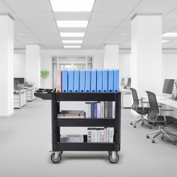 3-tasoinen polypropeeninen apukärry 550 paunan kantavuus 5-tuumaiset kääntyvät pyörät joista kaksi jarrullista