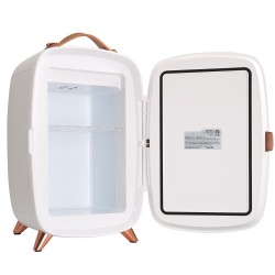 Minijääkaappi 6 l 8 tölkkiä USB virtajohto ja verkkovirtakäyttö valkoinen