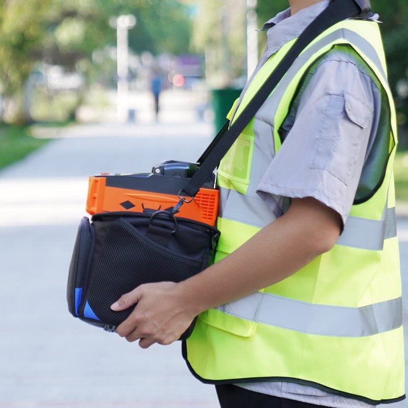 Kuituhitsauslaite 4 moottoria vaippakohdistus automaattitarkennus 10,16 cm digitaalinen näyttö säänkestävä