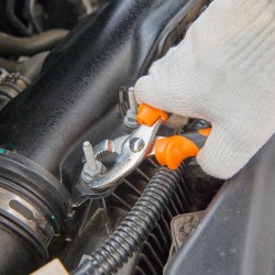 Pihdisarja 8-osainen korkeahiiliteräs raskaisiin töihin sisältää urapihdit jakoavaimen ja työkalulaukun