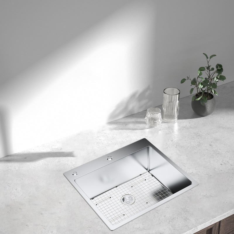 Altaan suojaritilä 304-ruostumatonta terästä 725x395 mm kumijaloilla keskellä oleva viemäriaukko R20 kulmasäteellä