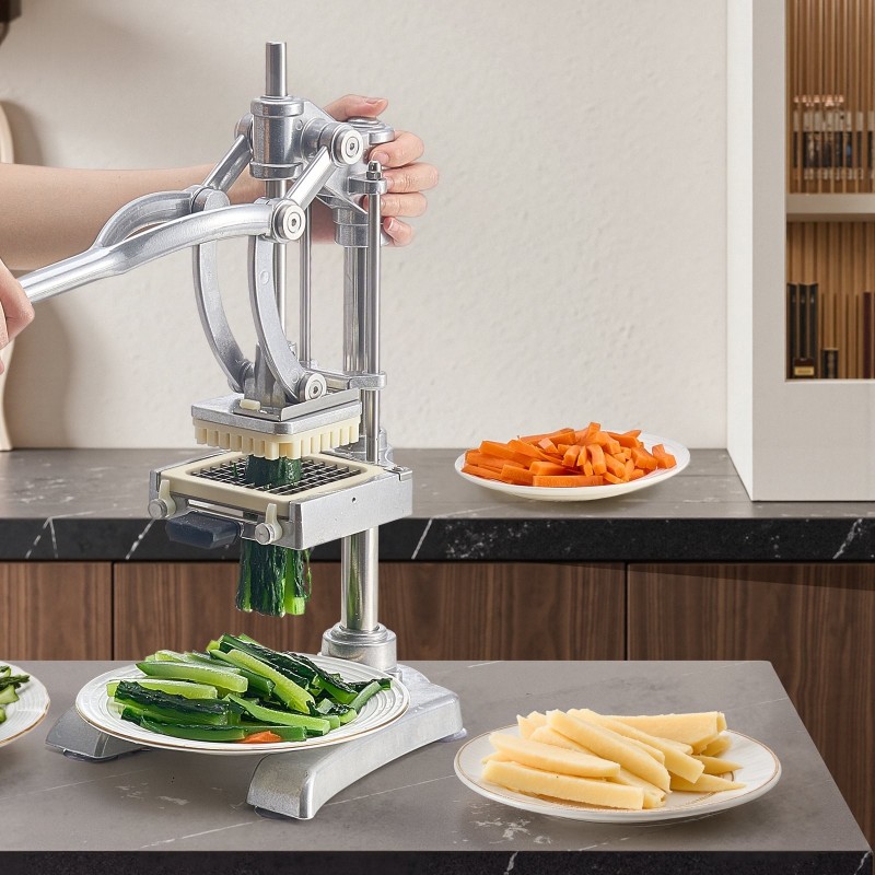 Vipumallinen ranskanperunaleikkuri ruostumattomasta teräksestä 3 vaihdettavaa terälevyä ja mehuterä