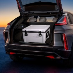 Muovinen kova kylmälaatikko noin 50 tölkille retkeilyyn