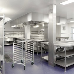 Leipomovaunu alumiiniseoksesta 10 tasoa pyörillä täysikokoisille ja puolikokoisille