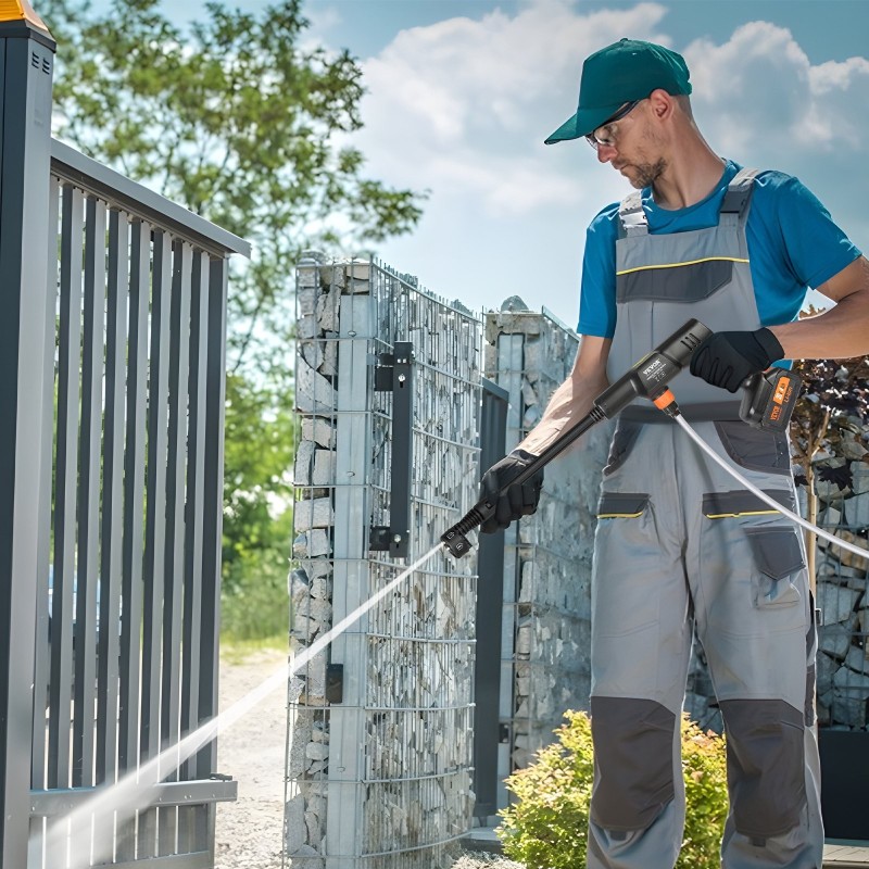 Johdoton harjaton kylmävesipainepesuri 21V 4,0 Ah akulla 4,5 MPa 6-in-1-suuttimella