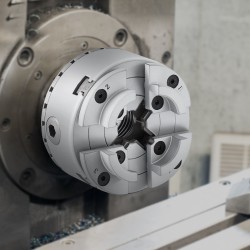 4-leukainen itsekeskittyvä sorvin istukka 45-teräs 70 mm KP2-3/4