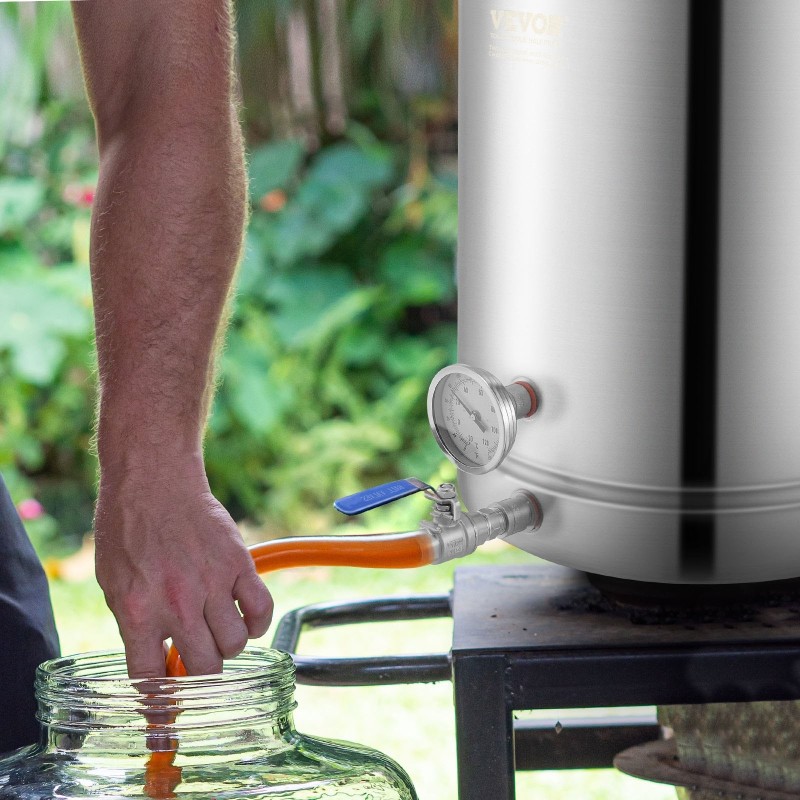 Ruostumattomasta teräksestä valmistettu panemiskattila 60,6 l kolmikerrospohjalla lämpömittarilla palloventtiilillä