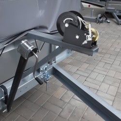 Käsivinssi 1587 kg vetokyky 10 m teräsvaijerilla kaksisuuntainen räikkä kaksinopeuksinen