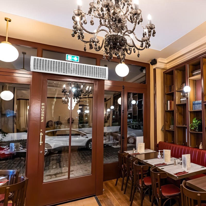 Ilmaverho seinäasennettava 1500 millimetriä lämmittämätön kaksi nopeutta 3566 kuutiometriä tunnissa valkoinen