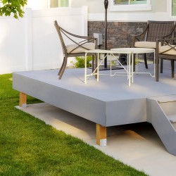 Pylvään jalusta ruostumattomasta teräksestä säädettävä 203x203 mm sisämitat 198x185 mm