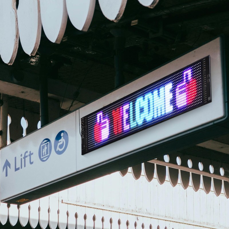 LED-näyttö ohjelmoitava täysvärinen vierivä P6 68x12 cm Bluetooth-sovellusohjaus