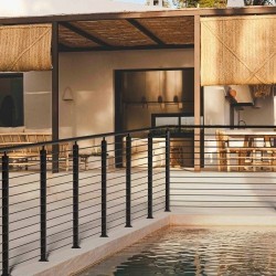 Kaidepylväät ruostumatonta terästä neljäkymmentäkaksi tuumaa neljä kappaletta musta parvekkeelle