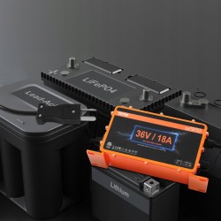 Akkulaturi 36 voltin 18 ampeerin golfkärryille alumiinirunkoinen yhteensopiva lyijyakkujen ja litiumakkujen kanssa