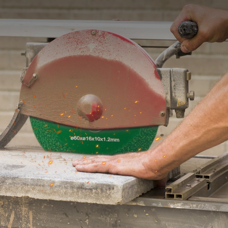 Timanttihampainen märkä porakruunu betonille ja tiilelle 50,8 mm 355 mm 1-1/4"-7 sisäkierre