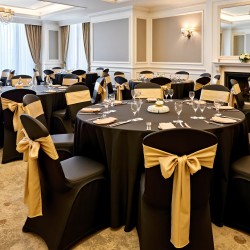 Tuolinsuojat polyesteri elastaani joustavat täysin peittävät 100 kappaleen pakkaus musta