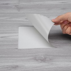 Itsekiinnittyvät vinyylilaatat 914 152 mm 20 kpl vaaleanharmaa puukuosi