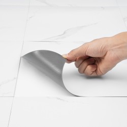 Itsekiinnittyvät vinyylilaatat 305x305 mm 1,5 mm 50 kpl valkoinen marmorikuvio