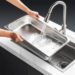 GN-astia ruostumatonta terästä 530x326x107 mm 13,9 l juuttumisen estävä