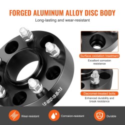 Pyöränlevikkeet takorakenteisesta alumiiniseoksesta keskittävä rakenne pultattavat maastoajoon