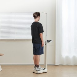 Digitaalinen lääkärivaaka ammattilaiskäyttöön painokapasiteetti 299,4 kg pituusalue 88–210 cm