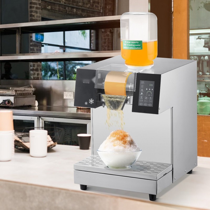 Hiutalejääkone ruostumatonta terästä 700 wattia 240 kg vuorokaudessa nestekiertoinen jäähdytys ammattikäyttöön