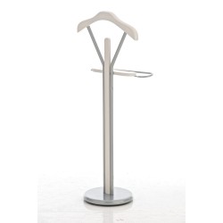 Tyylikäs metallinen vaatepalvelija kromipinnoitteella ja puuvärivaihtoehdoilla