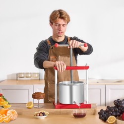 Manuaalinen hedelmä- ja viinipuristin 6 l 2 ruostumattomasta teräksestä tehtyä säiliötä T-kahvalla