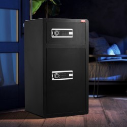 Tallelokero 204 l seosterästä kaksiosaisilla ovilla avaimella ja salasanalla palonkestävällä pussilla