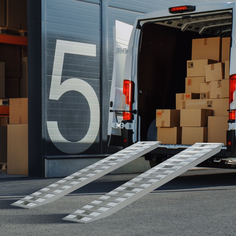 Alumiininen lastausramppisarja 274,3 x 38,1 cm 2 kpl 4535,9 kg