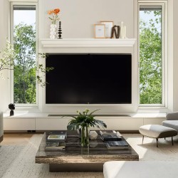 Seinälle asennettava takkahylly mäntypuusta 60 tuumaa leveä valkoinen kantavuus 22,7 kg