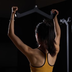 LAT-vetotankosetti kaapelikoneeseen teräsrunko kumipinnoitetut 5 erilaista kahvaa karabiineilla musta