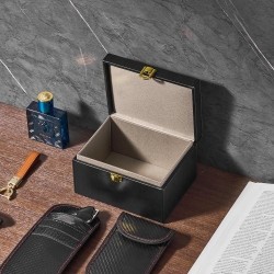 Signaalinsuojauslaatikko PU-nahka musta 160x130x93 mm 5–8 autonavainta avaimille ja puhelimille