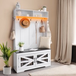 Puinen naulakko penkillä lastulevystä 10 kenkäpaikkaa 7 koukkua USB-valonauhalla valkoinen