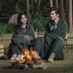 Villasekoitteinen retkihuopa 80% villaa 1,62 x 2,23 m retkeilyyn