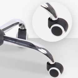 Ergonominen toimistotuoli moderniin työympäristöön säädettävällä korkeudella ja käsinojilla