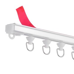 Kattokiinnitteinen muovinen kolmen metrin verhokiskosarja itsekiinnittyvä valkoinen kahdeksanosainen verhoille