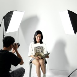 Softbox-valaistussetti Oxford-kangas 600×600 mm 2 kpl 30W 5500K säädettävä jalusta